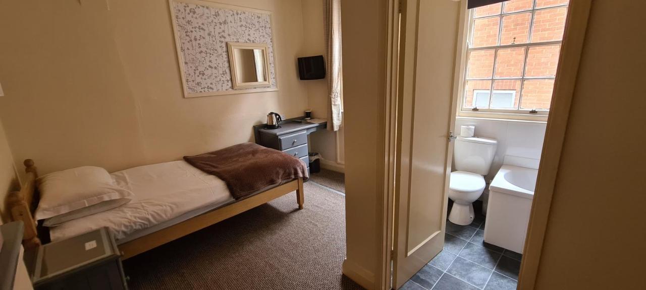 The Merton Hotel Hereford Bagian luar foto