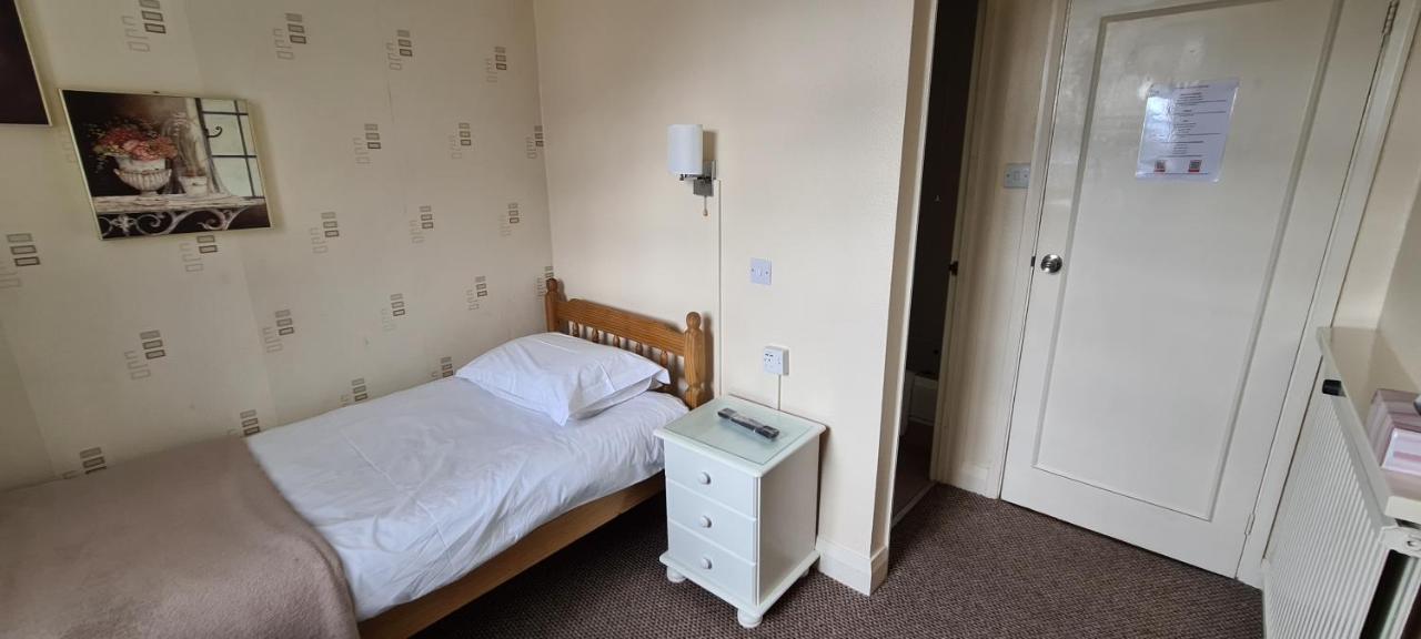 The Merton Hotel Hereford Bagian luar foto